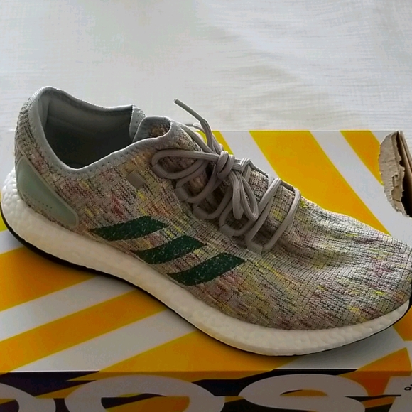 Adidas Pureboost Mens Running Shoe Size 11 - Picture 1 of 4